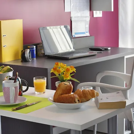 Nemea Eiffel Hotel apartamentowy Dijon